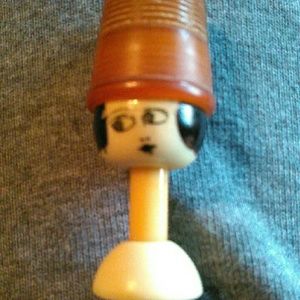 Vintage Bakelite thimble lady sewing kit